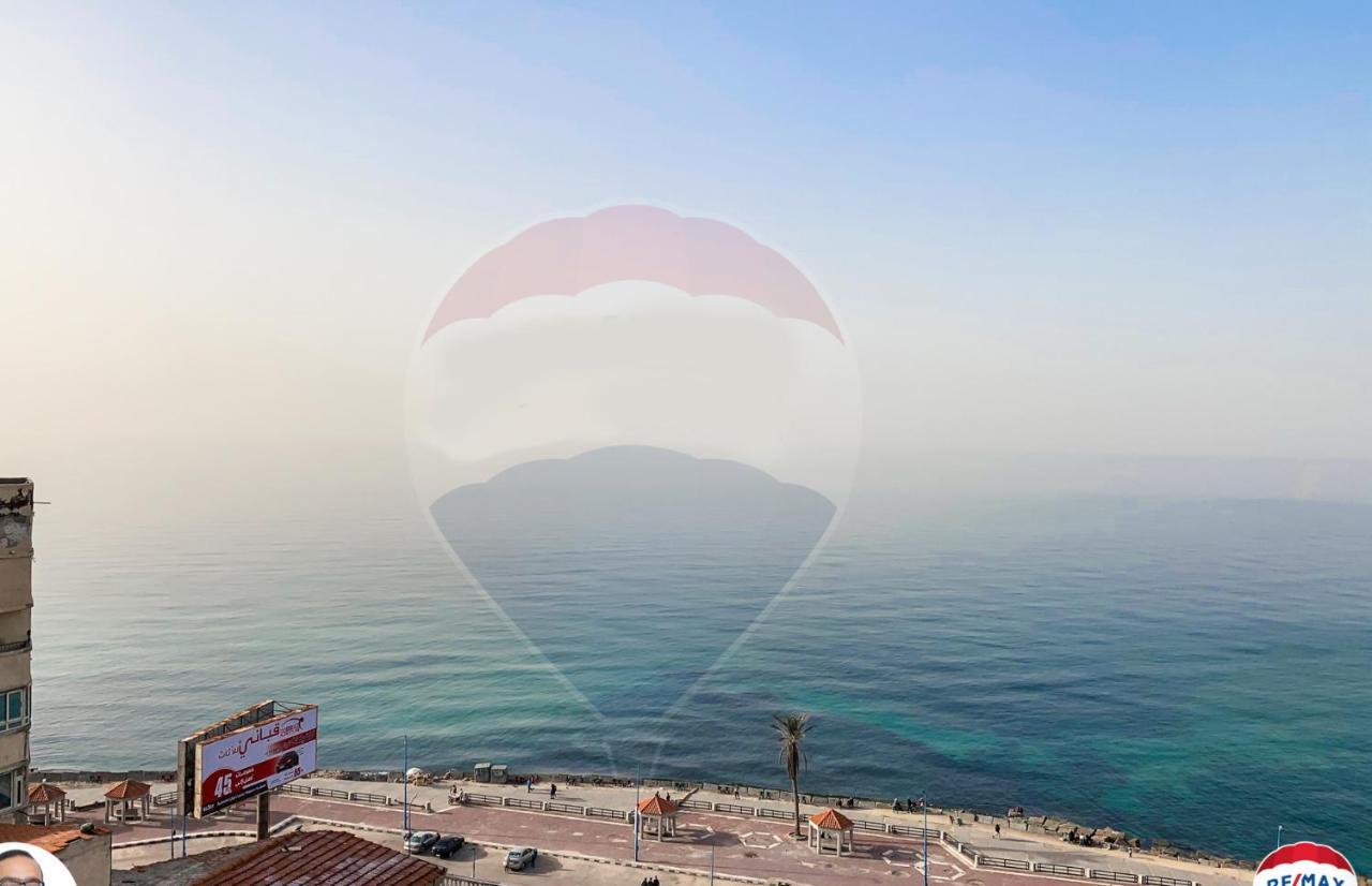 شقة فخمة فيوالبحر Luxury Panorama Sea View อเล็กซานเดรีย ภายนอก รูปภาพ